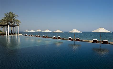 Oman Luxury Hotels | Luxury Travel in Oman | LuxuryHunt.com