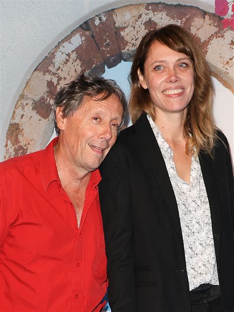 Photo Antoine De Maximy Et Sa Compagne Magalie Benet Soir E De Gala