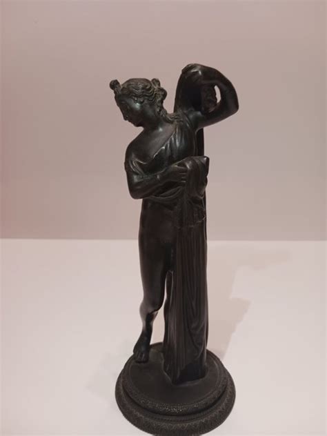 Scultura Venere Callipigia Stile Neoclassico Bronzo Catawiki