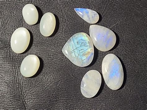 Moonstone: Ultimate Guide to Moonstone (What Is It and Where It's Found) - Rock Seeker