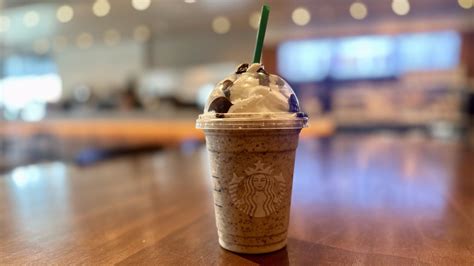 Review Starbucks Brings The Heat With Its New Summer Cold Brew And Frappuccino