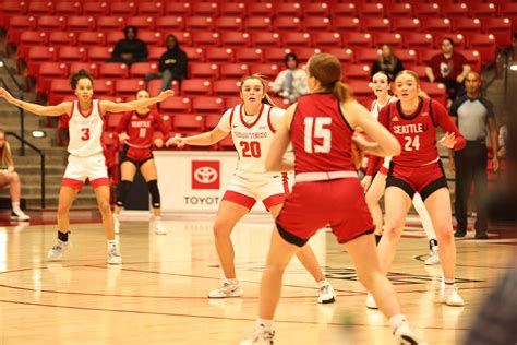 Utah Tech Womens Basketball Star Turns Heads Before Start Of Season