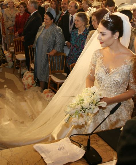 Noblesse Et Royautés Au Mariage Princier à Tirana Détails De La