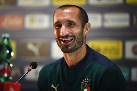 Chiellini Torna In Nazionale Grandi Sorrisi In Conferenza Stampa