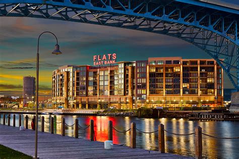 Flats East Bank Apartments Dimit Architects