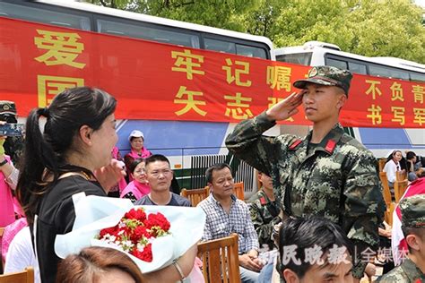 百名兵妈妈和驻地“暖心妈妈团”进军营过“母亲节”市政厅新民网