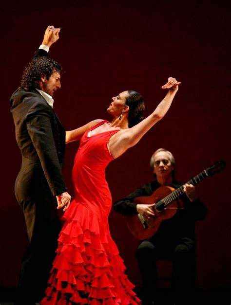 Flamenco Dancers Flamenco Dancing Flamenco