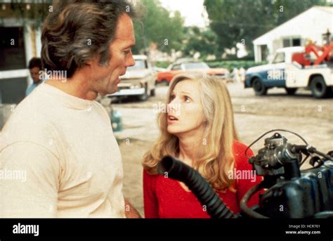 ANY WHICH WAY YOU CAN, Sondra Locke, Clint Eastwood, 1980 Stock Photo ...