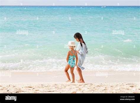 M Dels Kinder Bikini Fotos Und Bildmaterial In Hoher Aufl Sung Alamy