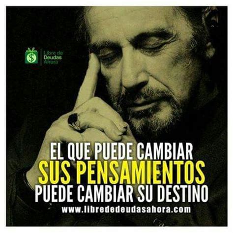 A Man Holding His Hand To His Face With The Words El Que Puede Cambiar