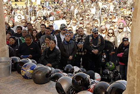 Realizan bendición de cascos en Parras