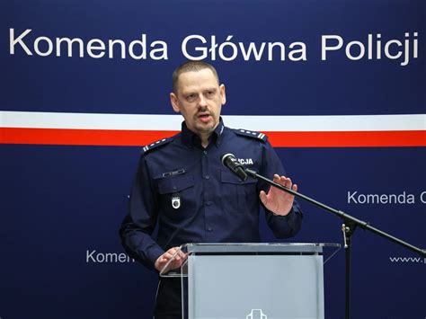 Od Kiedy Romanowski Jest Na W Grzech Szef Policji Ujawnia