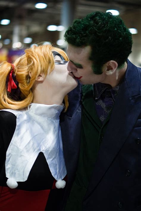 The Joker And Harley Quinn Kissing