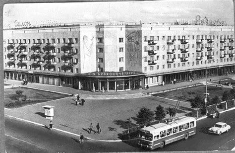 просп. Карла Маркса, 31