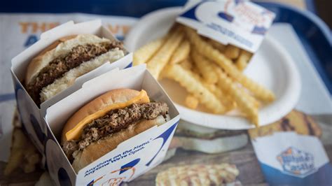 How White Castle Paved The Way For Fast Food Burgers