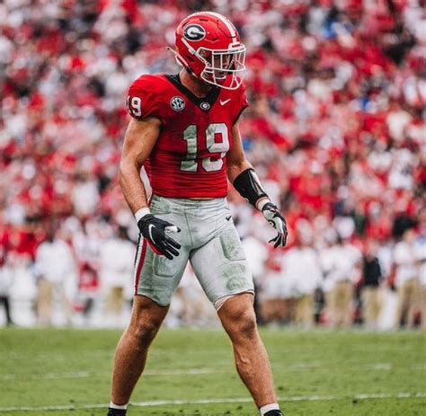 Is Brock Bowers Considering A Return To Uga For Another Season Should