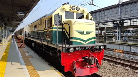 NAIK KERETA API LOKOMOTIF LIVERY VINTAGE Trip KA Dharmawangsa CC