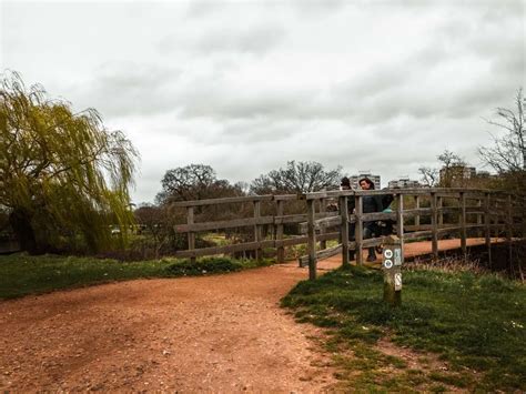 A Guide To The Beverley Brook Walk London She Walks In England