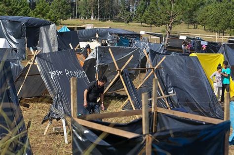 Para Evitar Despejos Em Massa Movimentos Se Re Nem Direitos Humanos