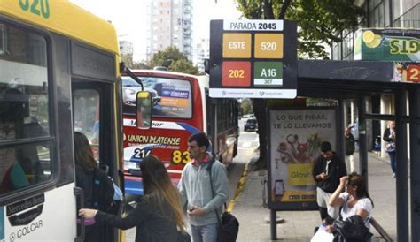 Cambios en las paradas de micro de avenida 7 Red 92 Cada Día Más