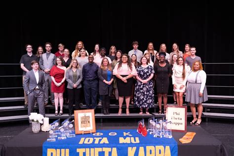 PRCC Iota Mu Chapter Of Phi Theta Kappa Welcomes New Members Pearl