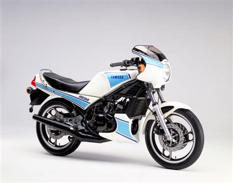 Yamaha RD350 Gallery - Classic Motorbikes