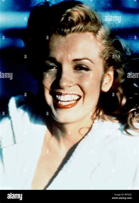 Marilyn monroe laughing hi-res stock photography and images - Alamy