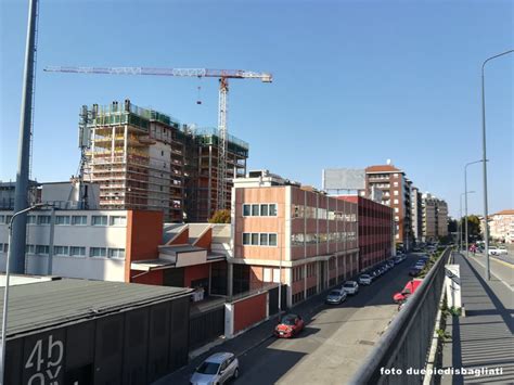 Milano San Cristoforo Cantiere Palazzo Naviglio Ottobre