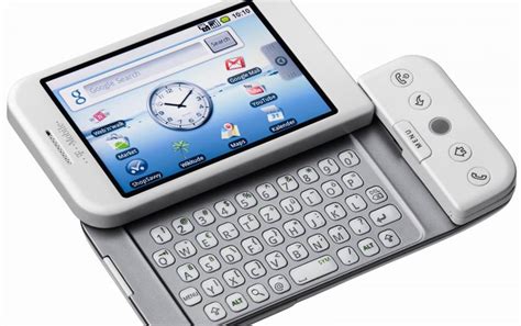 Primeiro smartphone Android apresentado há 13 anos