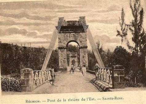 Pont Suspendu De La Rivi Re De L Est Sainte Rose Monuments