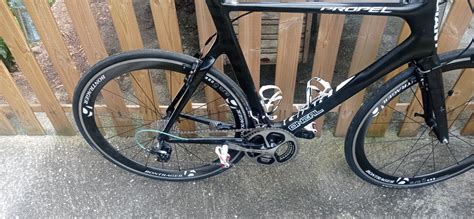 Giant Propel Advanced Refurbished SL VENDRE SON VELO