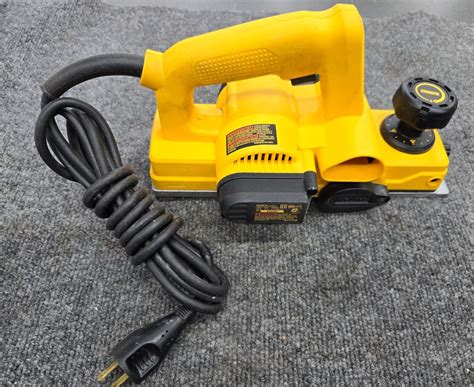 Dewalt D Corded In Portable Handheld Planer