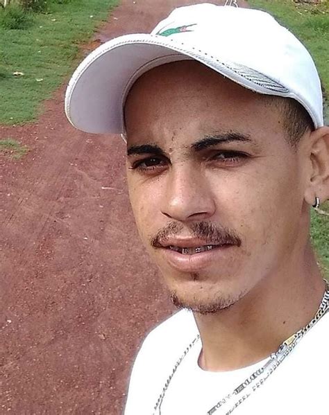 Homem é morto a tiros no bairro Morro do Pequi em Corrente