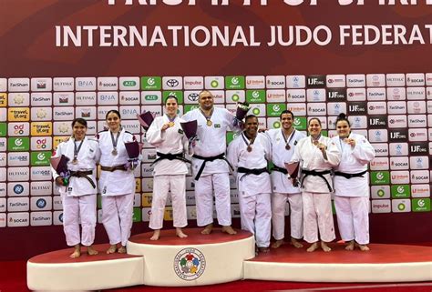 Seleção Brasileira de judô paralímpico faz história em Baku CBDV