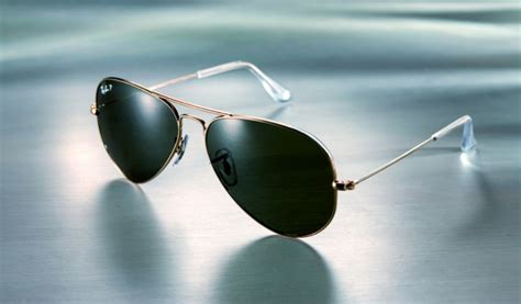 История солнцезащитных очков Aviator