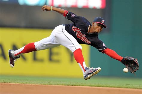 Mlb News Indians Francisco Lindor Wins First Gold Glove Award Hd