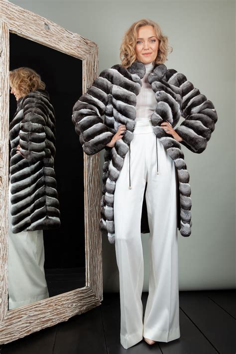 Chinchilla Fur Coat | Handmade by NordFur