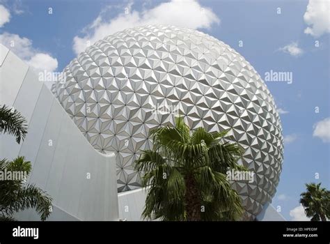 Spaceship Earth En Epcot Walt Disney World Resort Florida Walt