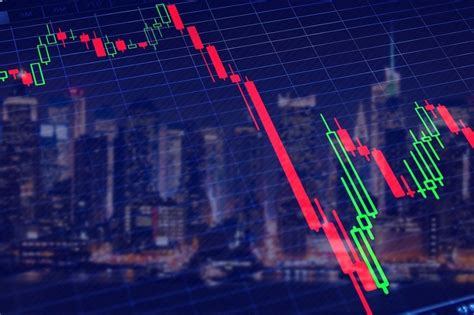 あれは1年前、記録的な株価暴落の不気味さ 3日間で 12％超も下落した最大の理由は？ Limo くらしとお金の経済メディア