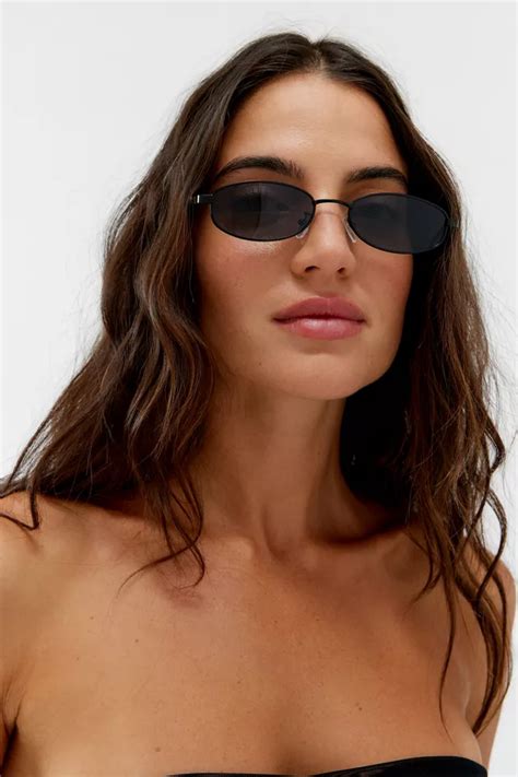 Uo Essential Metal Rectangle Sunglasses Urban Outfitters