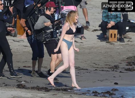 Lucy Boynton Sexy Seen Flaunting Her Hot Bikini Body At The Beach In
