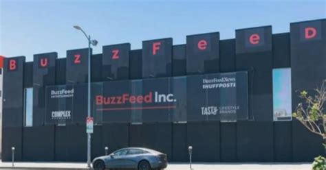 Buzzfeed News Shutting Down Meta Moves Forward With Layoffs Cbs News