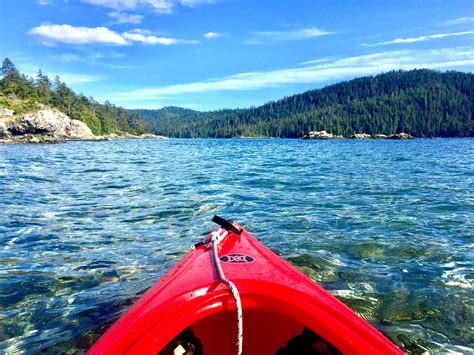 Paddling Around Hot Springs Island In Haida Gwaii In British Columbia R Kayaking
