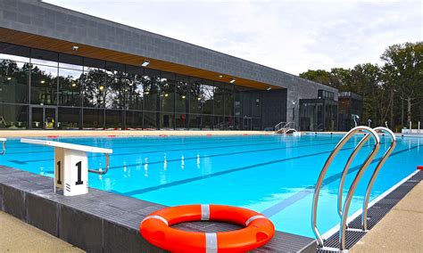 Le Centre Aquatique Intercommunal De Paris Vall E De La Marne Ouvre