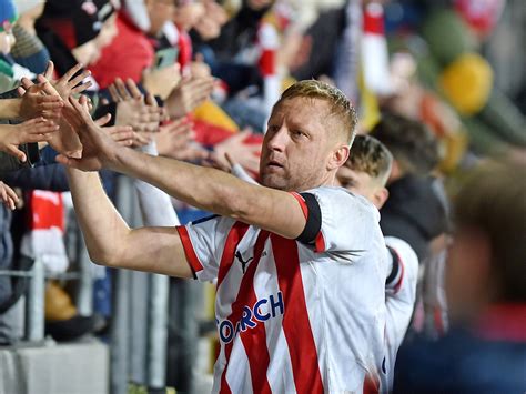 Kamil Glik Wr Ci Do Reprezentacji Polski Pi Karz Sta Si Wa Nym