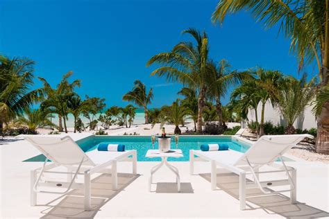 Turks Caicos Honeymoon Villas For The Lifetime Celebration Isle Blue