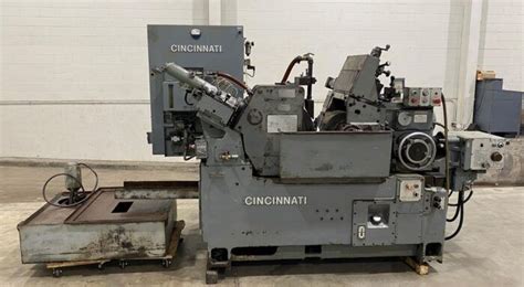 Cincinnati 220 8 Dr Centerless Grinder