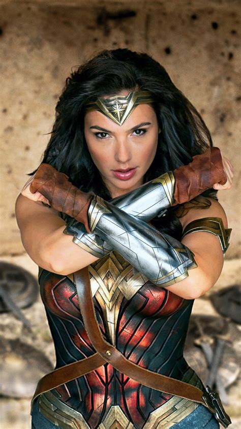 Wonder Woman Gal Gadot 2017 Wallpapers Hd Wallpapers Id 18480