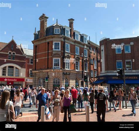 Chelmsford city centre, Essex, England, UK - busy shopping streets ...