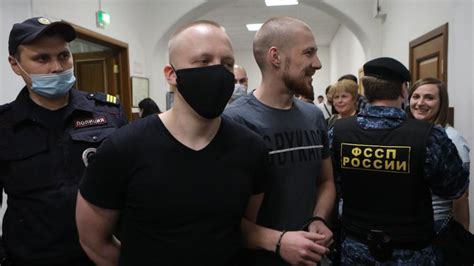 Ex Cops In Russian Reporter S Drugs Arrest Deny Guilt The Moscow Times